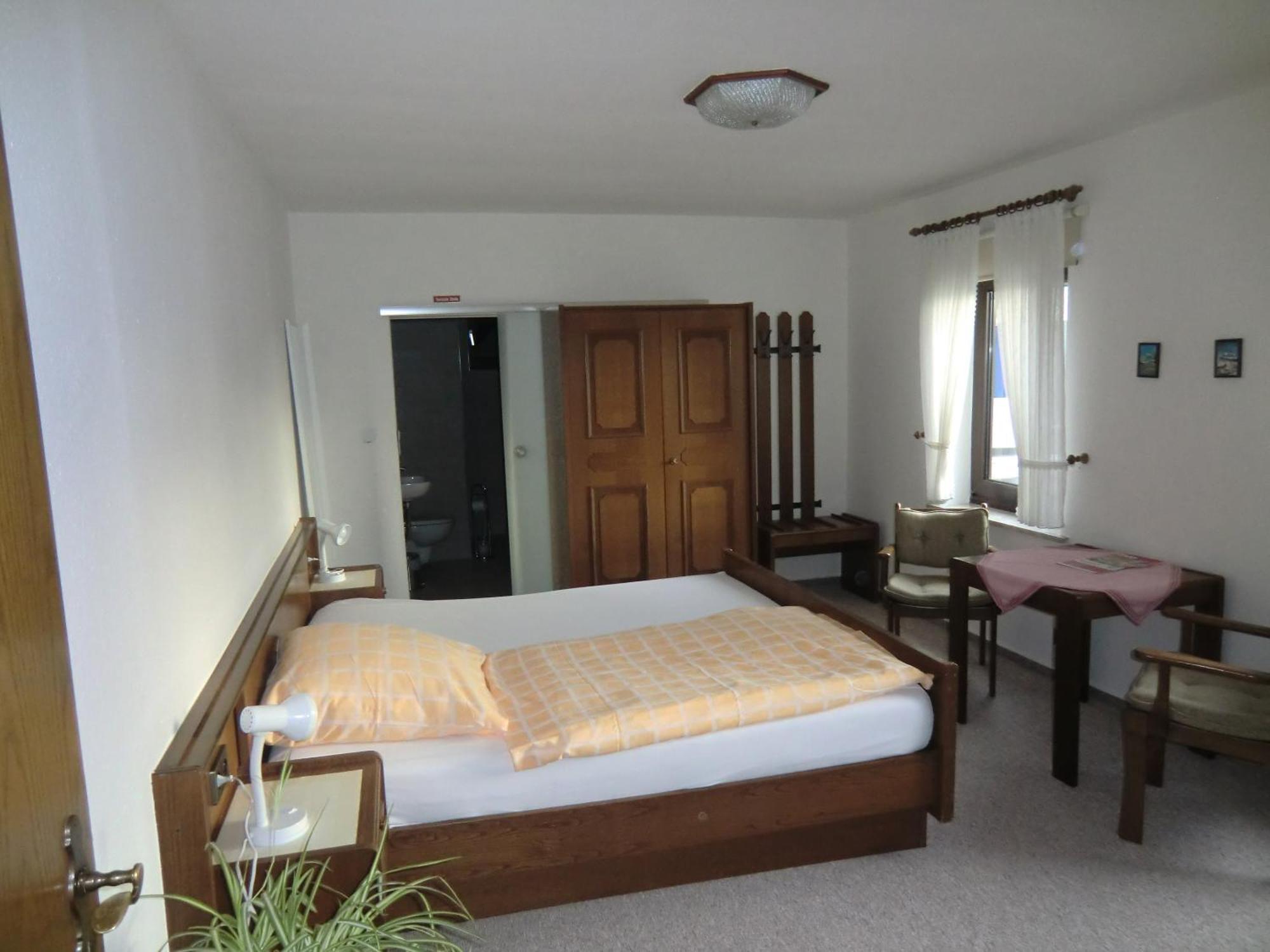 Hotel Die Clus Volksen  Экстерьер фото
